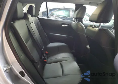 2022 Toyota Corolla Cross Xle from USA, damaged, VIN 7MUDAABG4NV013469